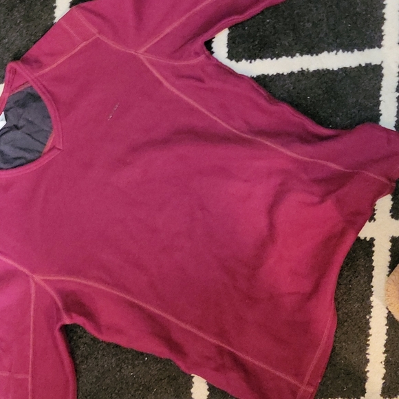 Calvin clein long sleeve tee - Picture 3 of 3